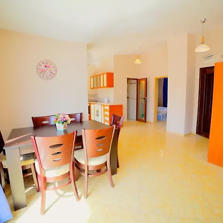 Apartment Royal